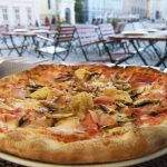 Horecarii trag un semnal de alarmă: Creșterea fiscalității și majorarea salariului minim riscă să blocheze activitatea a mii de întreprinderi