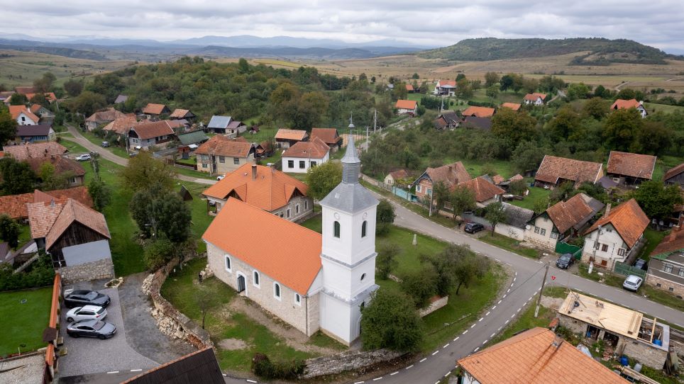 Biserici monument din Transilvania au fost renovate cu sprijinul Guvernului Maghiar