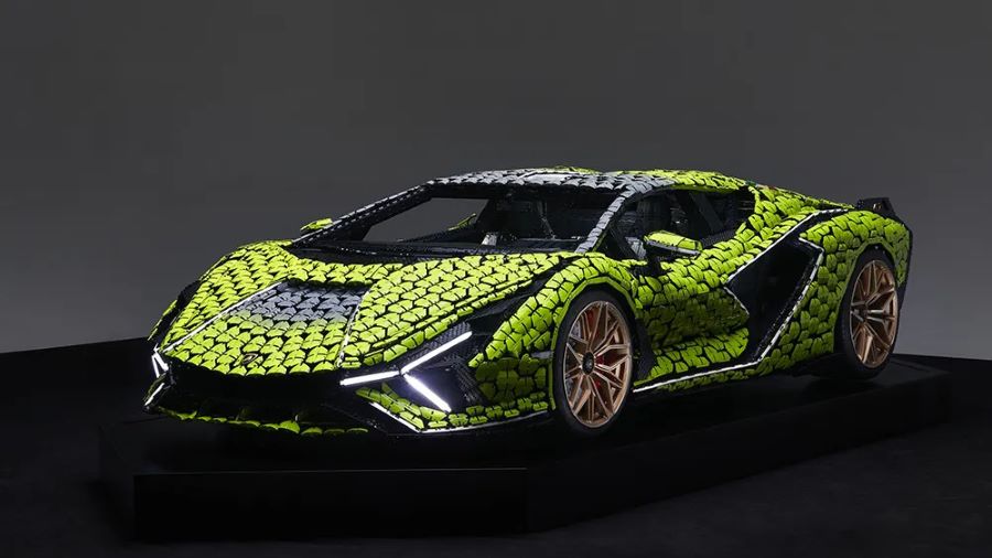 Replica 1:1 Lamborghini Sián FKP 37 construită din piese LEGO Technic vine în România