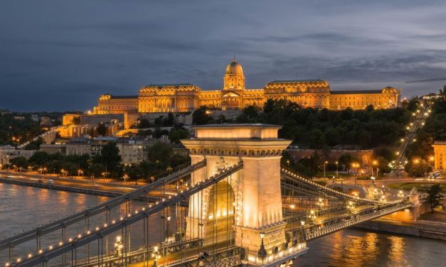 Reguli noi pentru turismul din Ungaria: Un sector din Budapesta oprește închirierile de tip Airbnb