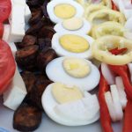 Brunch în weekendul prelungit: Un punct gastronomic local din Caraș pregătește un meniu primăvăratic