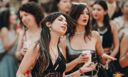 Trei zile de muzică, dans și apusuri pe Lacul Tei: Balkanik Festival revine între 28–30 august