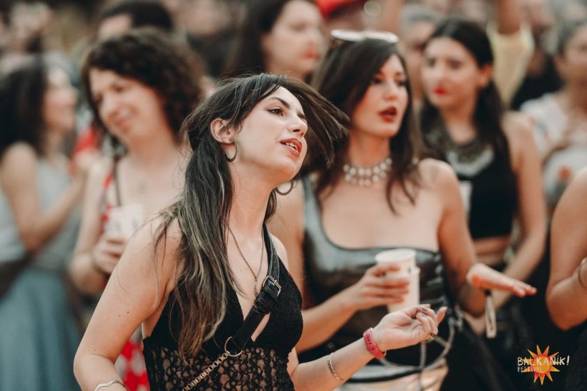 Trei zile de muzică, dans și apusuri pe Lacul Tei: Balkanik Festival revine între 28–30 august