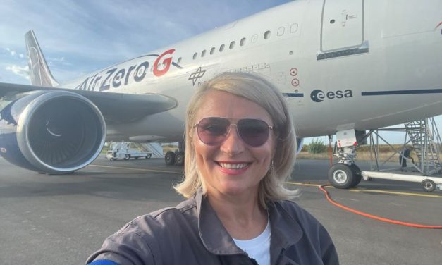 Andreea Paul, prima româncă care trăiește imponderabilitatea spațială într-un zbor Zero G